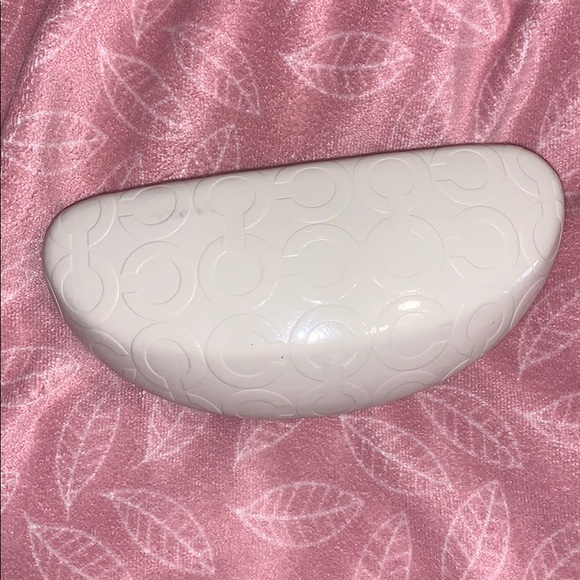 Coach Sunglasses - Picture 8 of 8